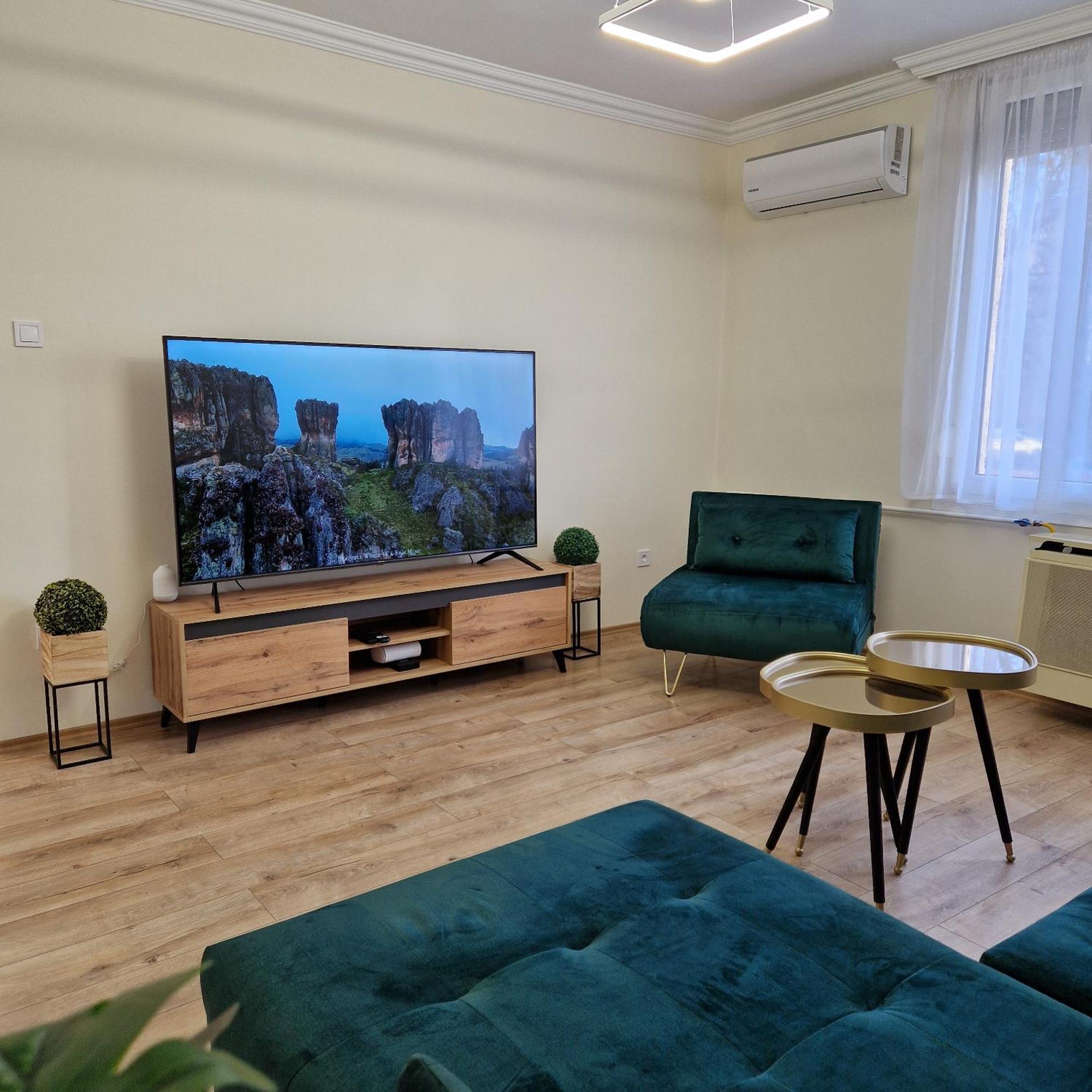 Central Greatforest Apartman Debrecen Exterior foto